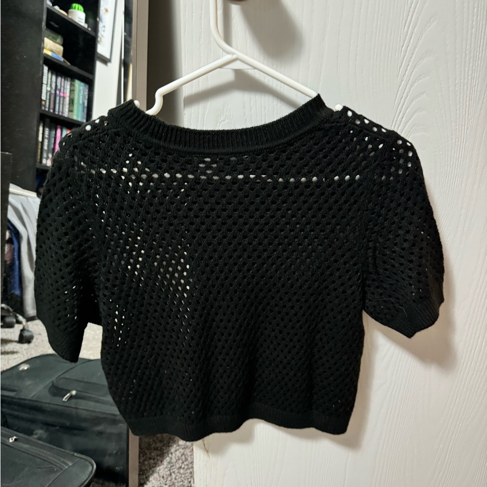 Divided Crop Top - Picture 3 of 4